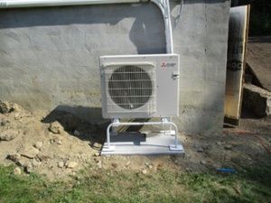 A heat pump in Manchester by the Sea, MA produces heat and ac more efficiently than older models