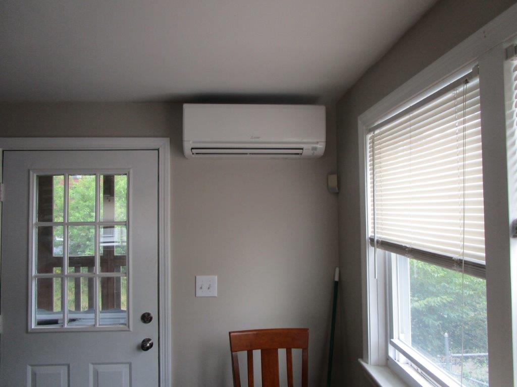 Indoor wall unit for Mitsubishi ductless heating and air unit