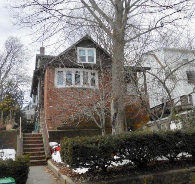 Mitsubishi ductless heating and air conditioning installation in Medford, MA home