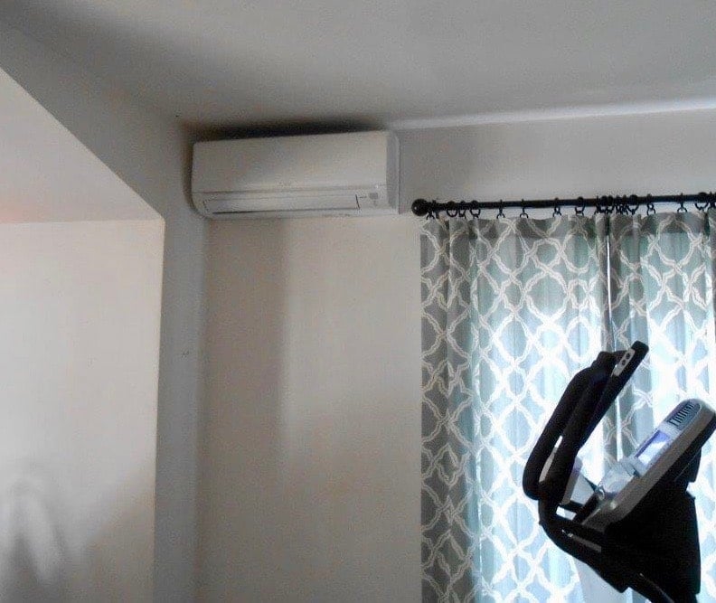 Ductless heat and cooling cassette unit in Boston area home