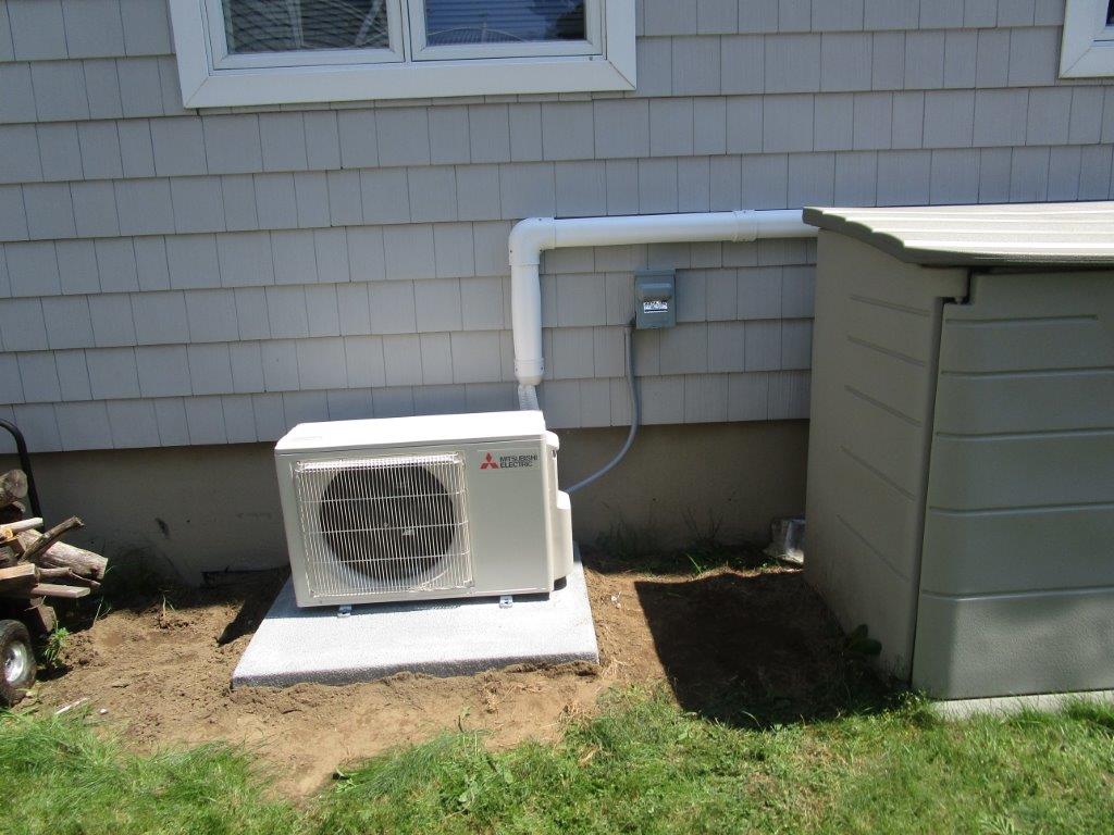 Outdoor condenser for ductless air conditioning saves money on energy bills in Beverly, MA