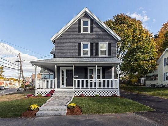 Wakefield, MA, Colonial home gets Mitsubishi heating and AC installed.