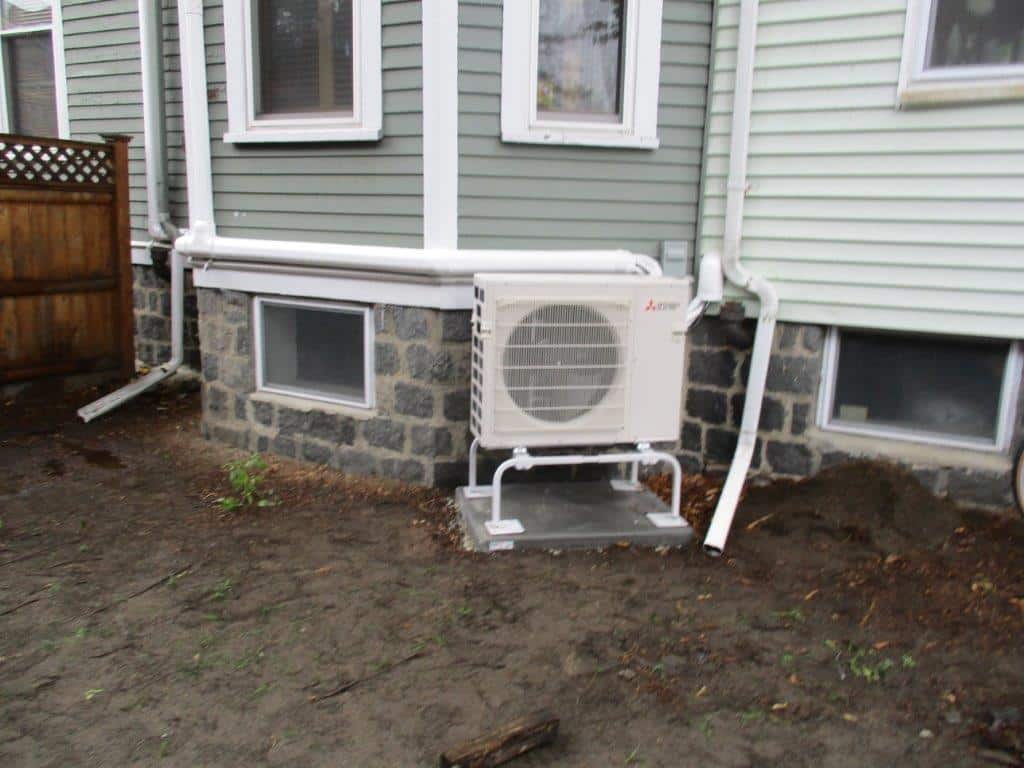 outdoor heat pump unit in Somerville, MA