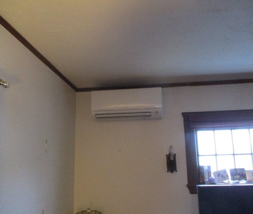 Wall mounted ductless AC with heat pump in Arlington, MA home.