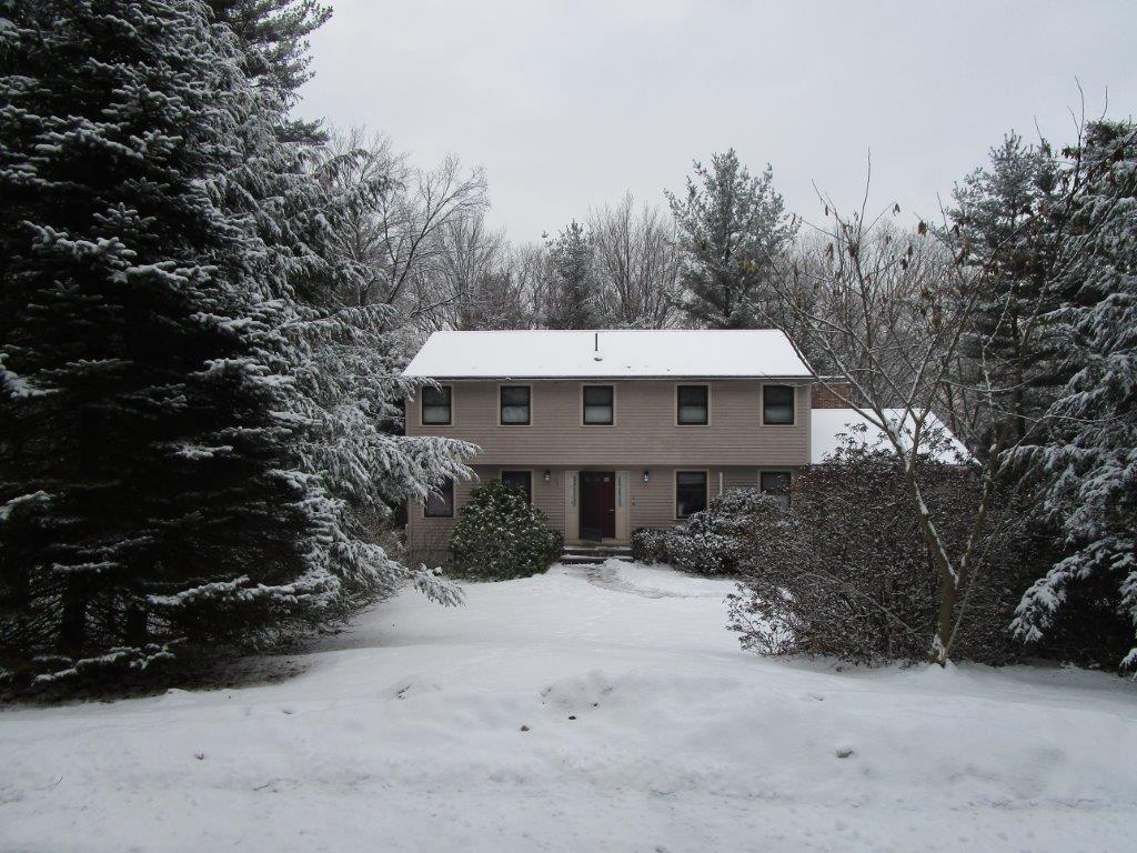 North Andover colonial gets a 5 zoned ductless heating and cooling unit.