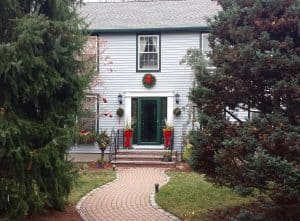 Heating and Cooling a Colonial with Mitsubishi Electric Ductless Mini Split System