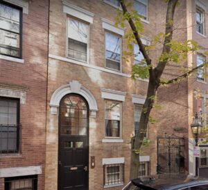 Boston, MA, Condo gets a Mitsubishi Electric ductless AC installed for heating and air conditioning.